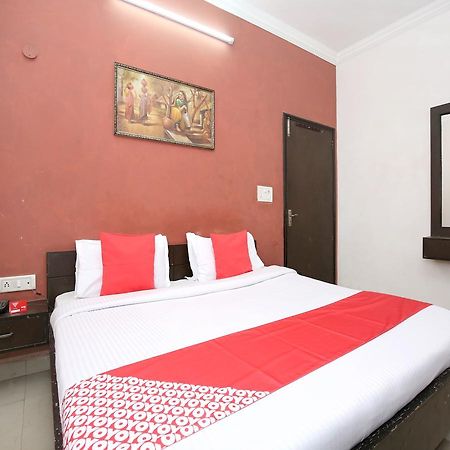 Oyo 12972 Hotel Krishna Castle Amritsar Zewnętrze zdjęcie