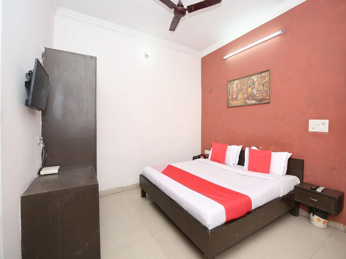 Oyo 12972 Hotel Krishna Castle Amritsar Zewnętrze zdjęcie