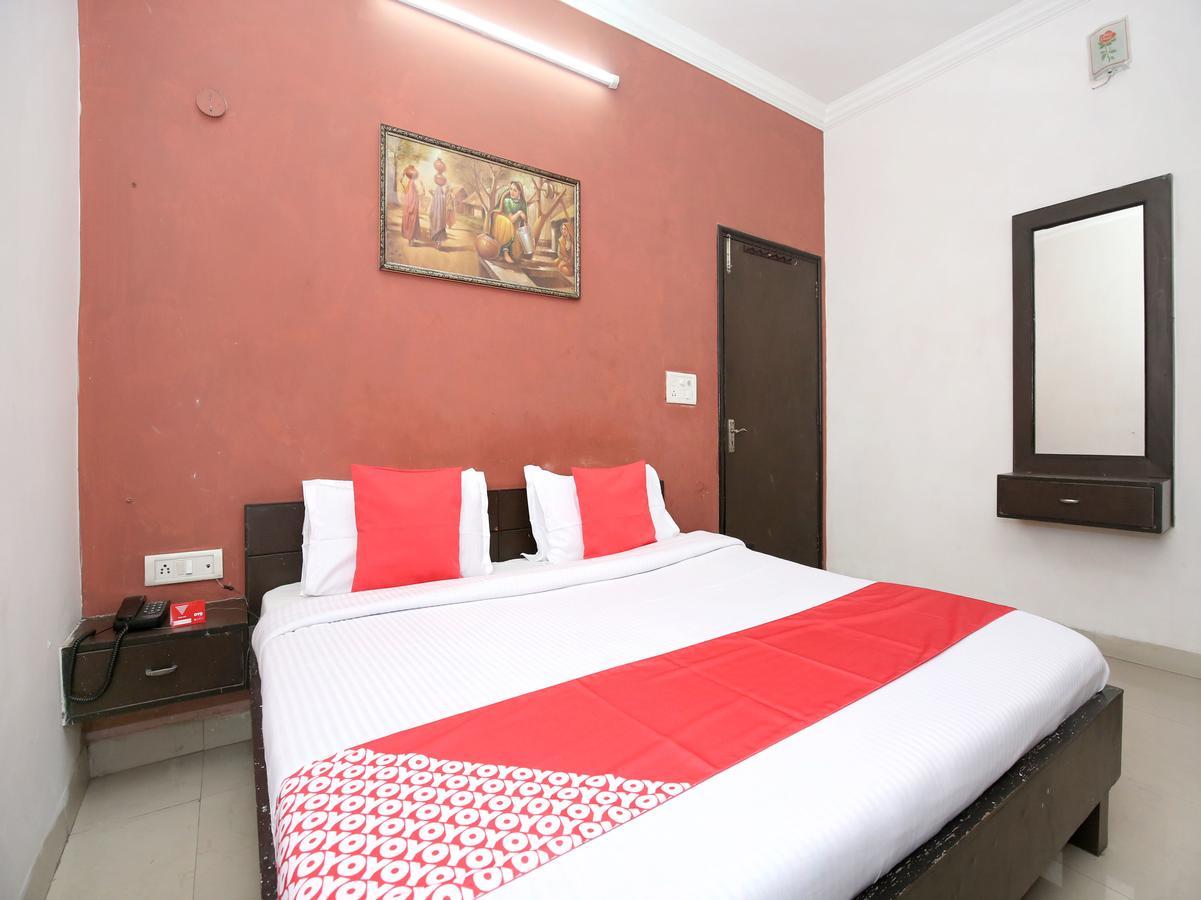 Oyo 12972 Hotel Krishna Castle Amritsar Zewnętrze zdjęcie