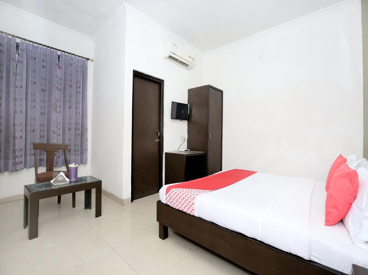 Oyo 12972 Hotel Krishna Castle Amritsar Zewnętrze zdjęcie